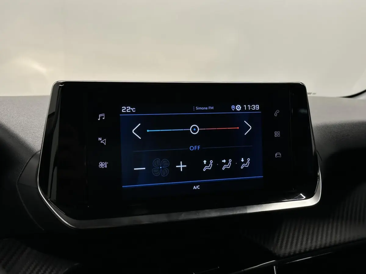 1.2 PureTech Active Pack CRUISE NAVIGATIE CARPLAY