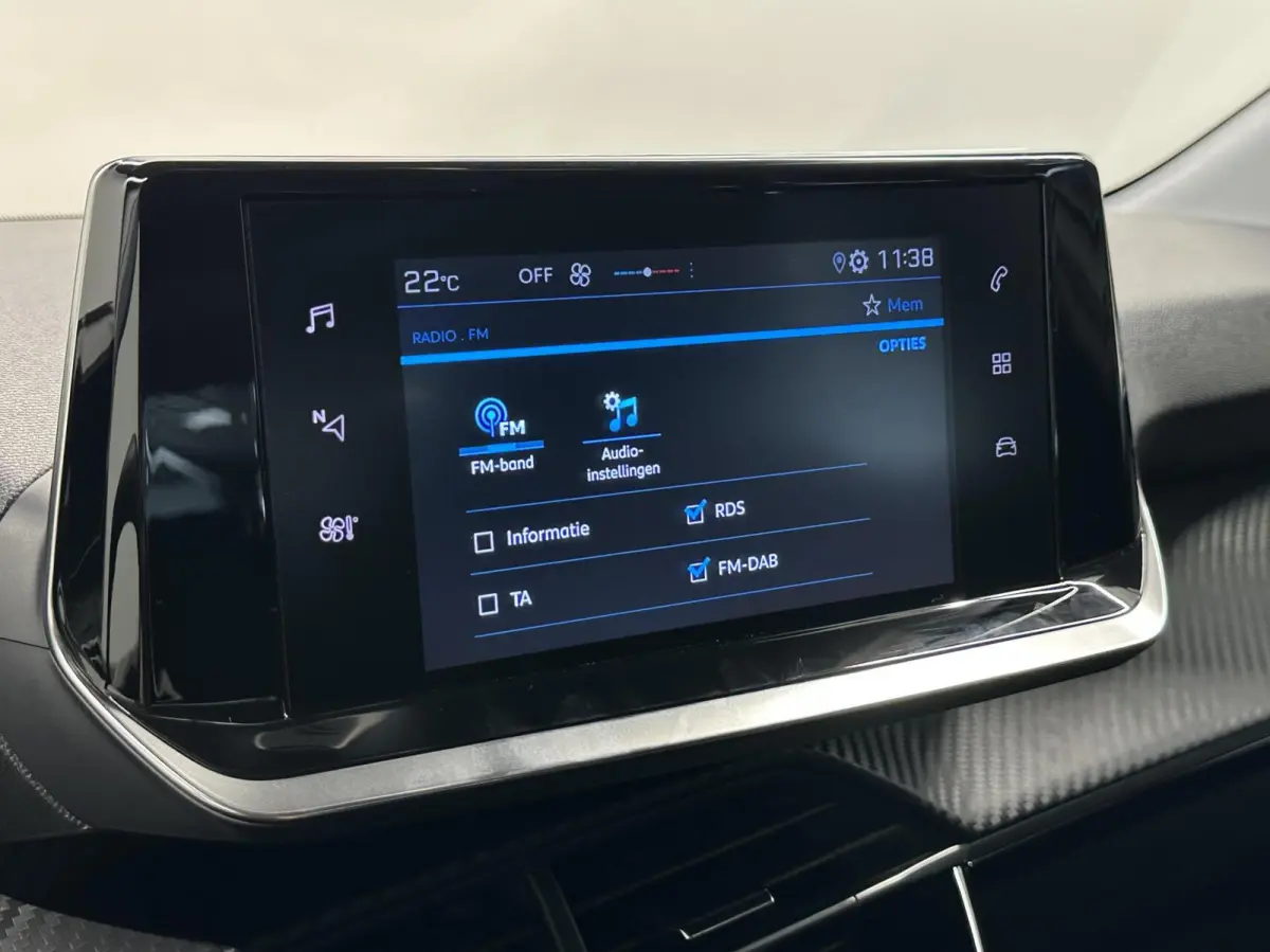 1.2 PureTech Active Pack CRUISE NAVIGATIE CARPLAY