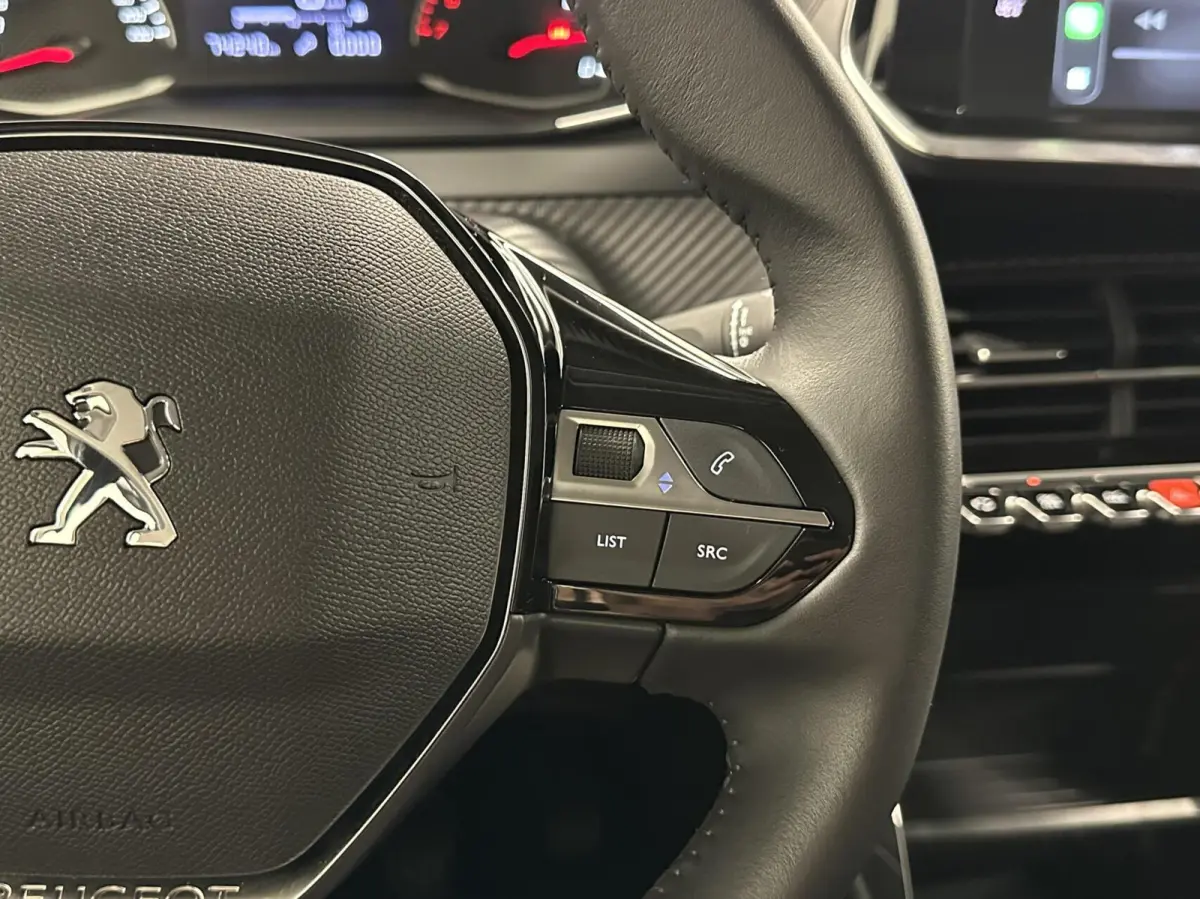1.2 PureTech Active Pack CRUISE NAVIGATIE CARPLAY
