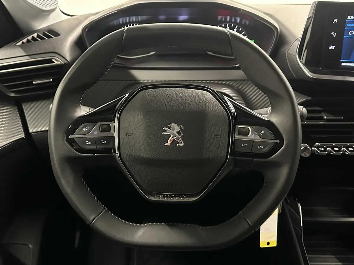 1.2 PureTech Active Pack CRUISE NAVIGATIE CARPLAY