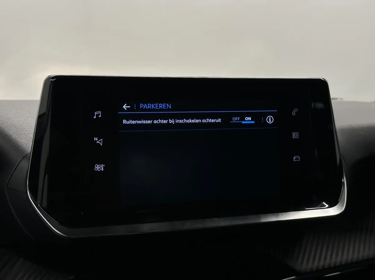 1.2 PureTech Active Pack CRUISE NAVIGATIE CARPLAY
