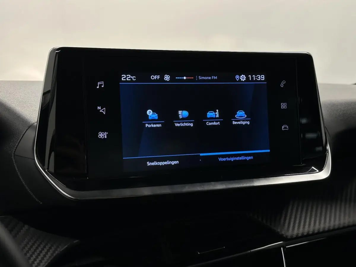 1.2 PureTech Active Pack CRUISE NAVIGATIE CARPLAY