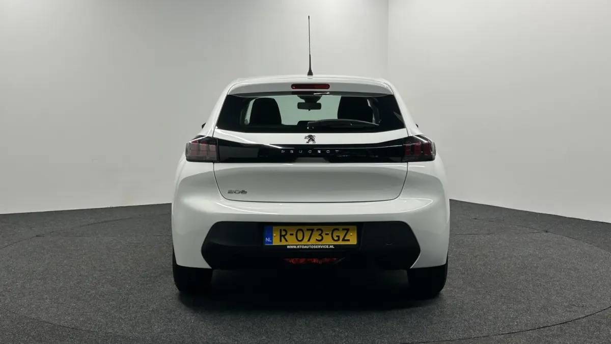 1.2 PureTech Active Pack CRUISE NAVIGATIE CARPLAY