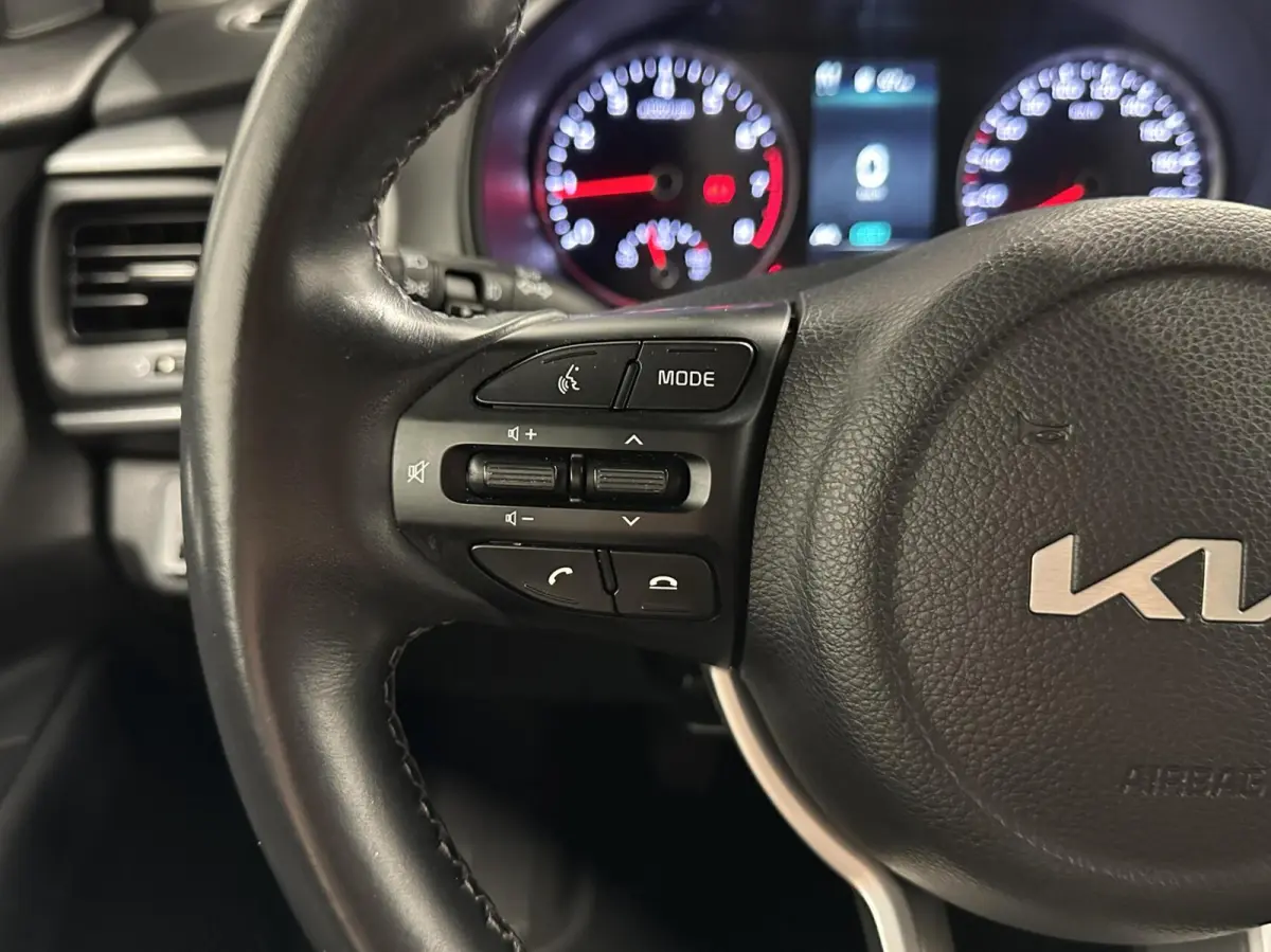 1.0 T-GDi MHEV DynamicLine CAMERA CARPLAY NAVI CRUISE.