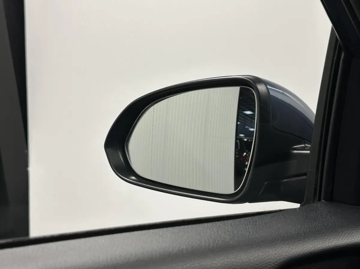 1.0 T-GDi MHEV DynamicLine CAMERA CARPLAY NAVI CRUISE.