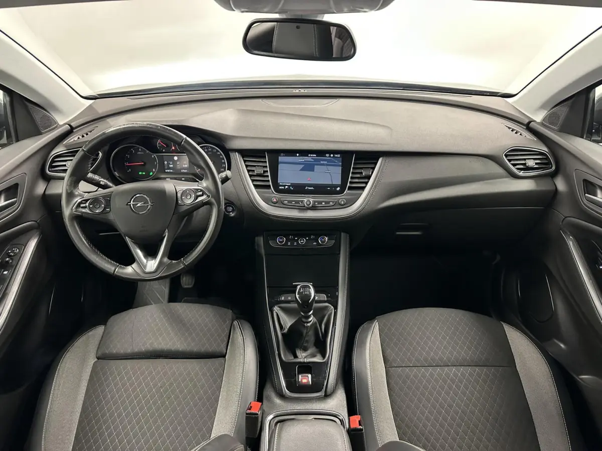 1.2 Turbo Elegance CAMERA TREKHAAK LM NAVI CARPLAY CRUISE ECC.
