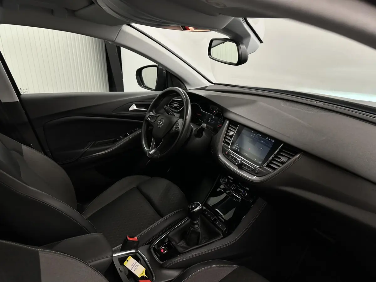 1.2 Turbo Elegance CAMERA TREKHAAK LM NAVI CARPLAY CRUISE ECC.