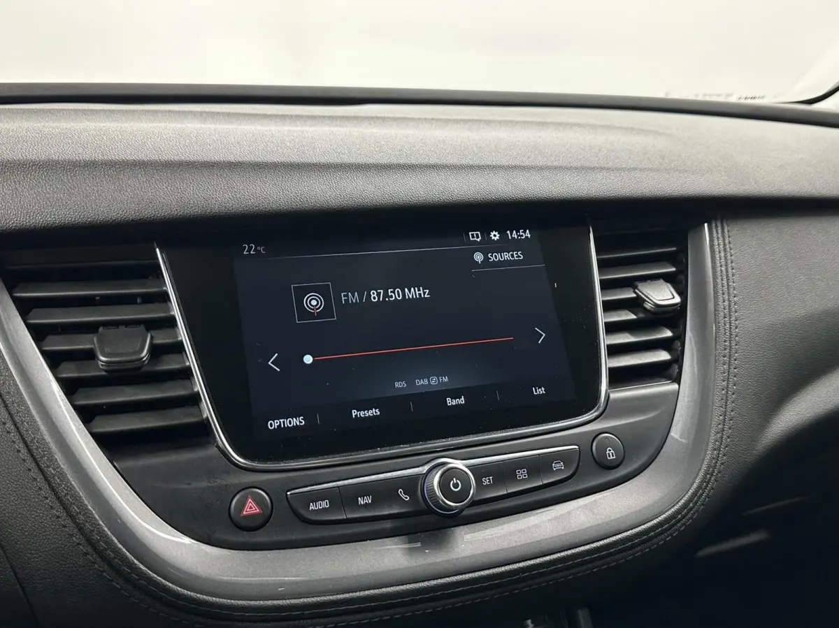 1.2 Turbo Elegance CAMERA TREKHAAK LM NAVI CARPLAY CRUISE ECC.
