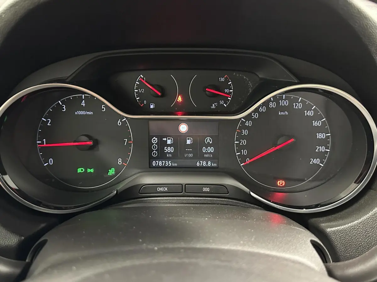 1.2 Turbo Elegance CAMERA TREKHAAK LM NAVI CARPLAY CRUISE ECC.