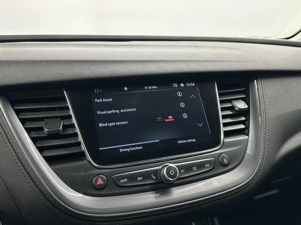 1.2 Turbo Elegance CAMERA TREKHAAK LM NAVI CARPLAY CRUISE ECC.