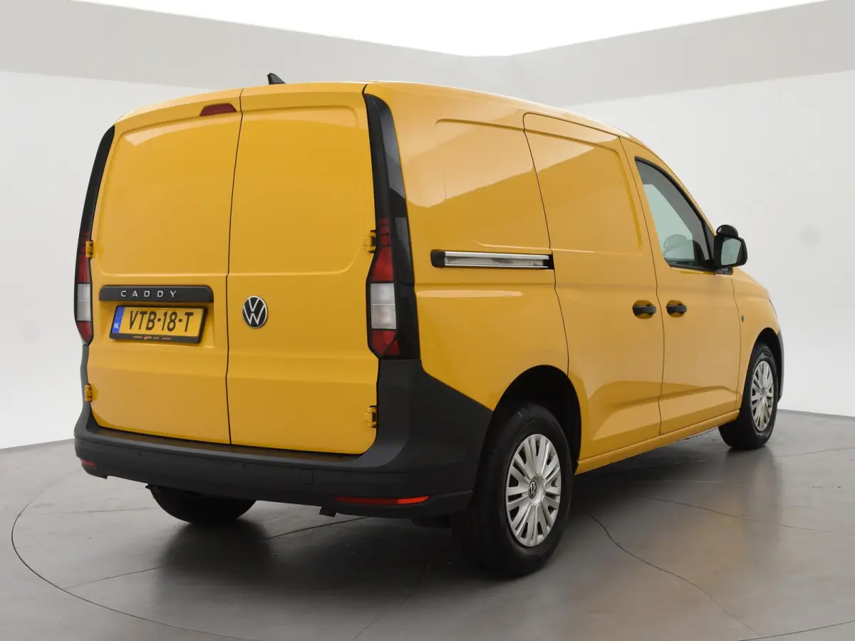 2.0 TDI + CRUISE CONTROL | AIRCO | BLUETOOTH | PARKEERSENSOREN | 2 ACHTERDEUREN