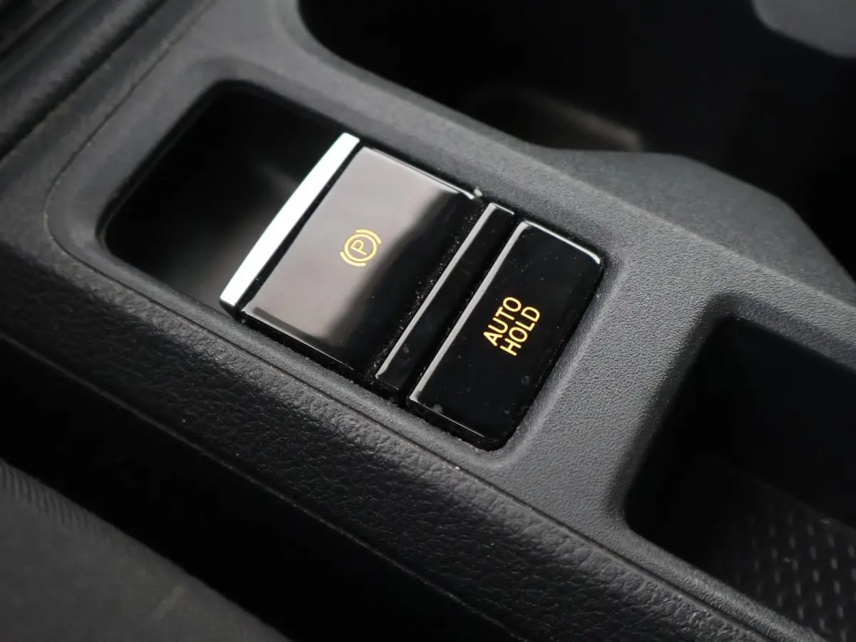 2.0 TDI + CRUISE CONTROL | AIRCO | BLUETOOTH | PARKEERSENSOREN | 2 ACHTERDEUREN