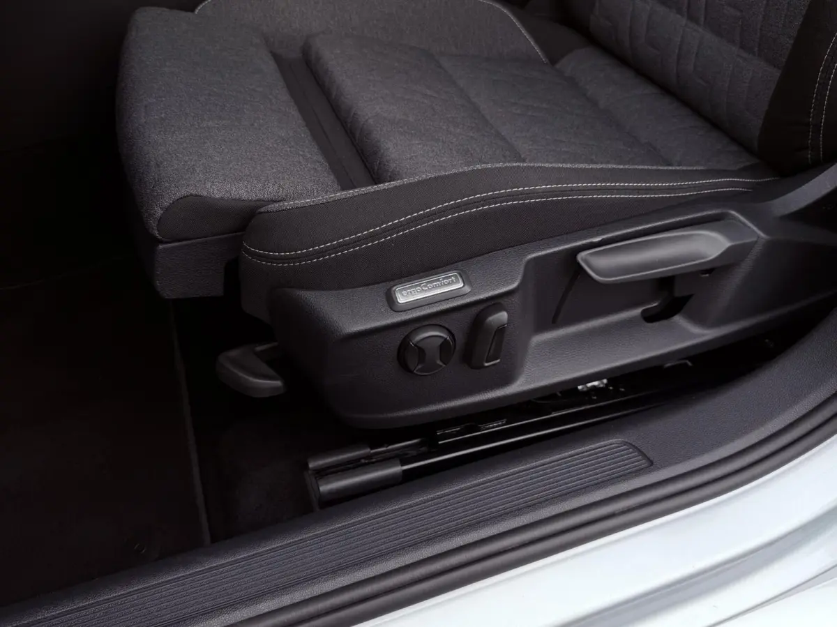 1.5 TSI DSG AUT. Business CAM | ADAPT.CRUISE | CARPLAY | ELEK.A.KLEP | NAV | LED