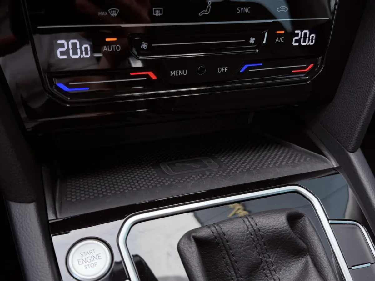 1.5 TSI DSG AUT. Business CAM | ADAPT.CRUISE | CARPLAY | ELEK.A.KLEP | NAV | LED
