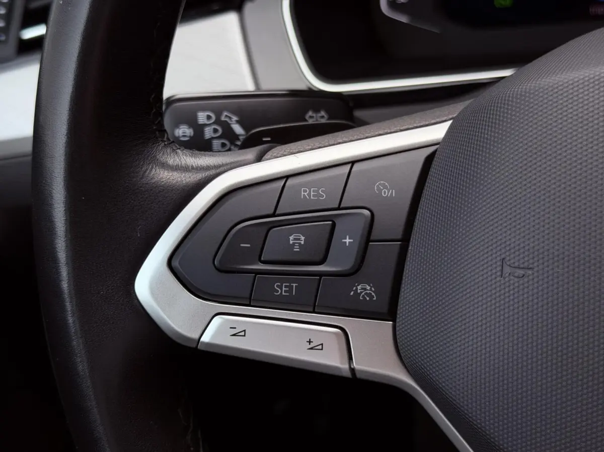 1.5 TSI DSG AUT. Business CAM | ADAPT.CRUISE | CARPLAY | ELEK.A.KLEP | NAV | LED