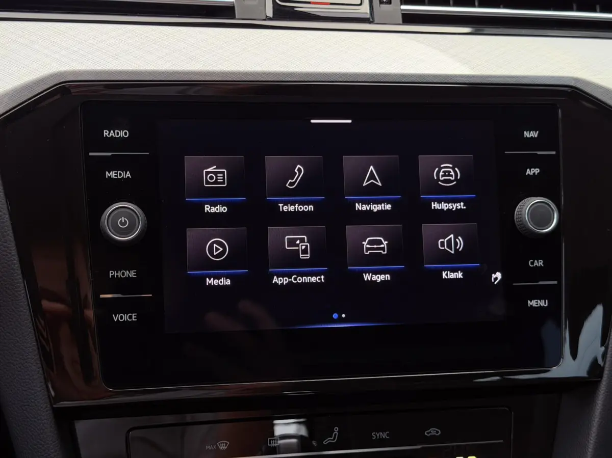 1.5 TSI DSG AUT. Business CAM | ADAPT.CRUISE | CARPLAY | ELEK.A.KLEP | NAV | LED
