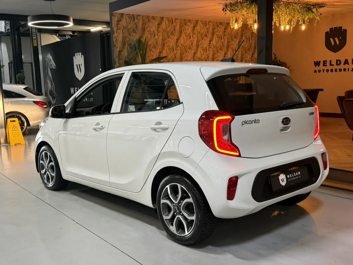 1.0 CVVT First Edition|Garantie|NAP NL Auto|Nav|Camera|Cruise|Airco