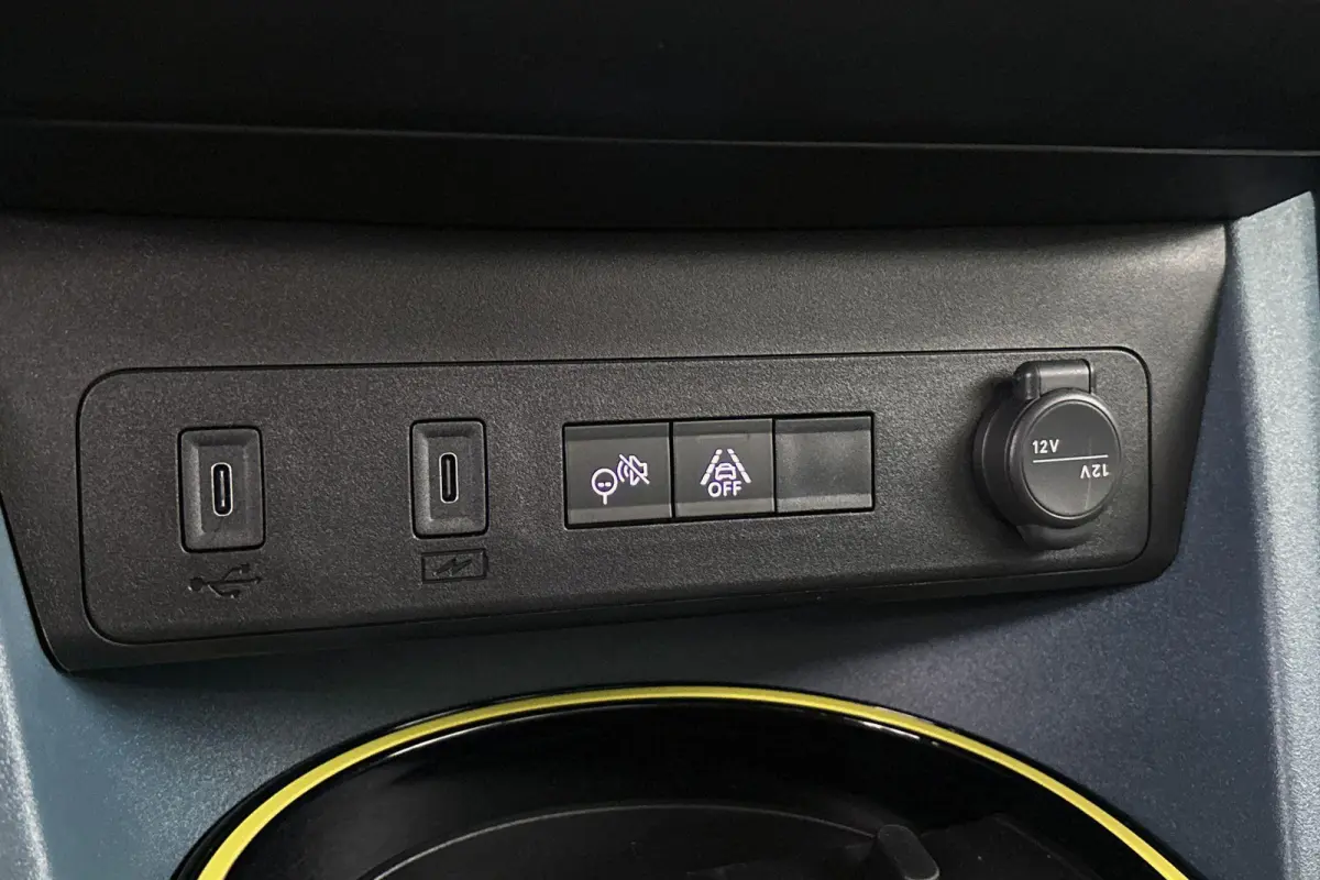La Prima 11 kW 44 kWh Stuur-Stoelverwarming Camera Apple CarPlay