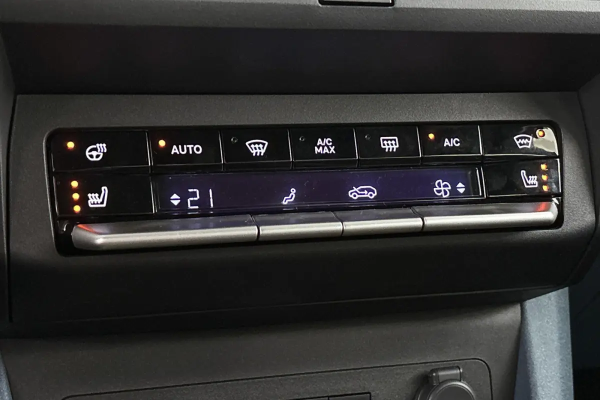 La Prima 11 kW 44 kWh Stuur-Stoelverwarming Camera Apple CarPlay