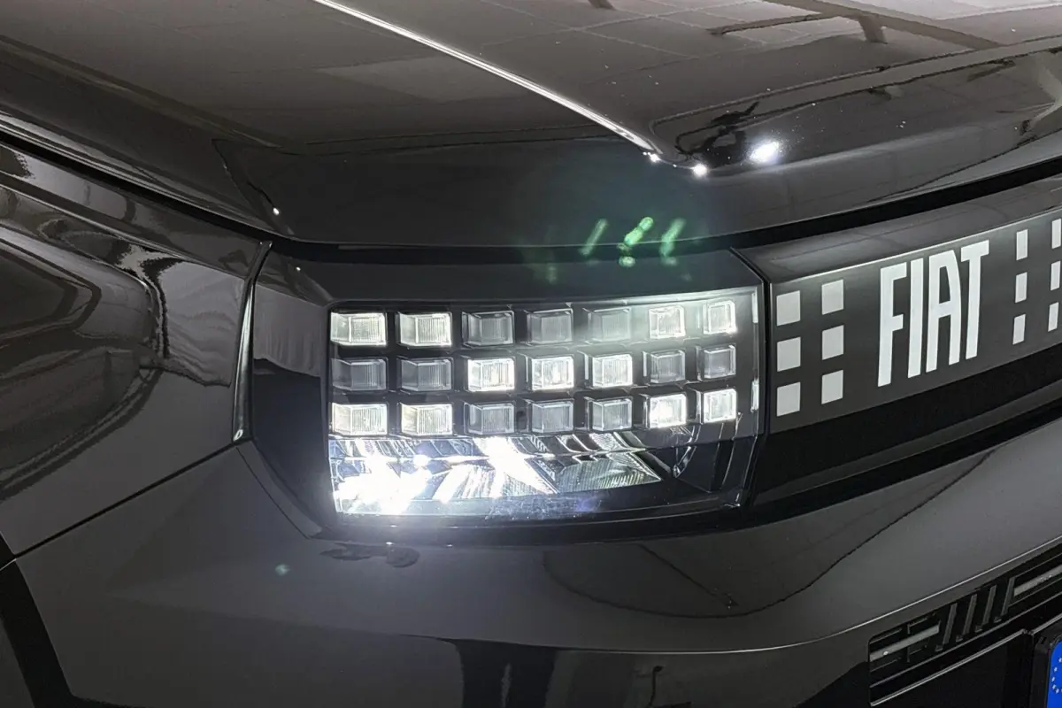 La Prima 11 kW 44 kWh Stuur-Stoelverwarming Camera Apple CarPlay