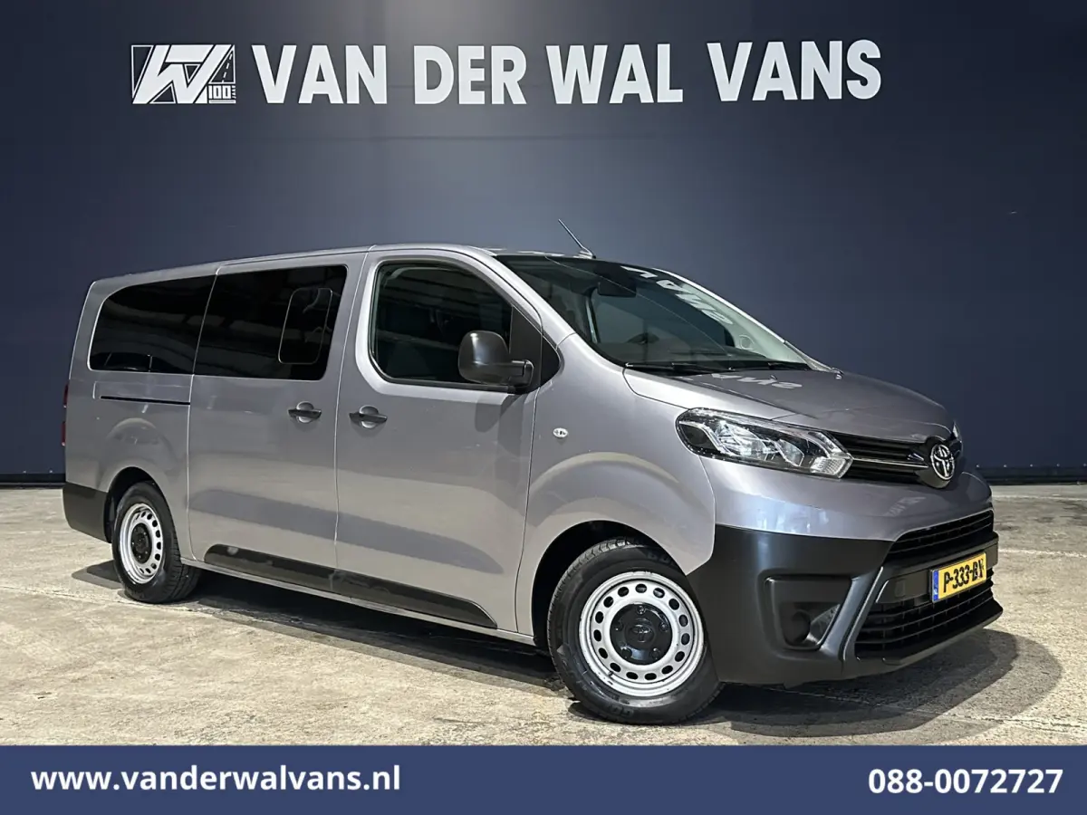 1.5 D-4D 120pk L3H1 Personenbus 9 Zitplaatsen Euro6 Airco | Navigatie | Apple Carplay | Cruisecontrol Android Auto, Trekhaak, Parkeersensoren, Achterklep