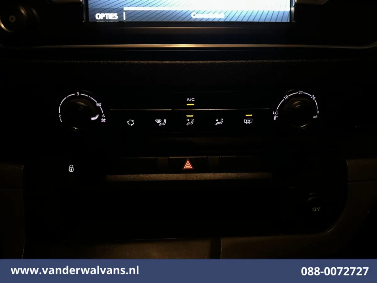 1.5 D-4D 120pk L3H1 Personenbus 9 Zitplaatsen Euro6 Airco | Navigatie | Apple Carplay | Cruisecontrol Android Auto, Trekhaak, Parkeersensoren, Achterklep
