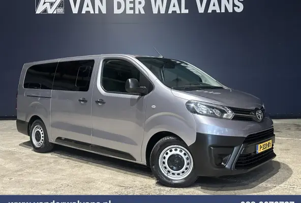 1.5 D-4D 120pk L3H1 Personenbus 9 Zitplaatsen Euro6 Airco | Navigatie | Apple Carplay | Cruisecontrol Android Auto, Trekhaak, Parkeersensoren, Achterklep