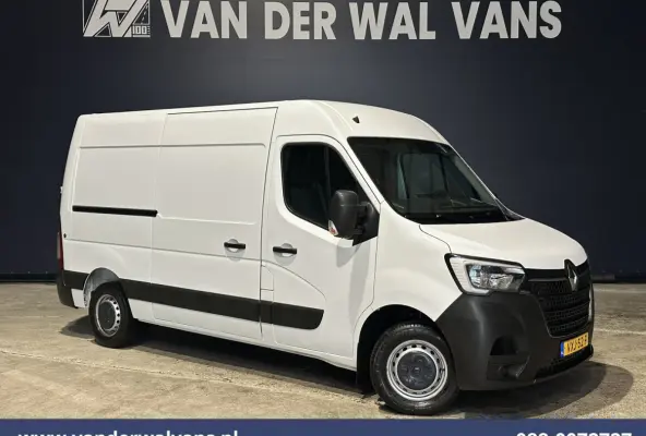 2.3 dCi 136pk L2H2 Euro6 Airco | Navigatie | Camera | Cruisecontrol | LED | 2500kg Trekhaak Parkeersensoren, Bijrijdersbank