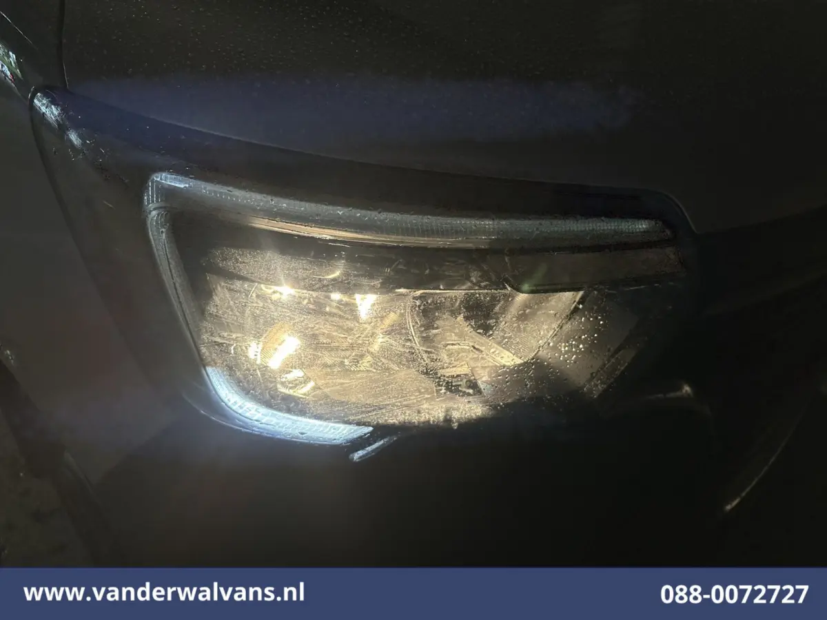 2.3 dCi 136pk L2H2 Euro6 Airco | Navigatie | Camera | Cruisecontrol | LED | 2500kg Trekhaak Parkeersensoren, Bijrijdersbank
