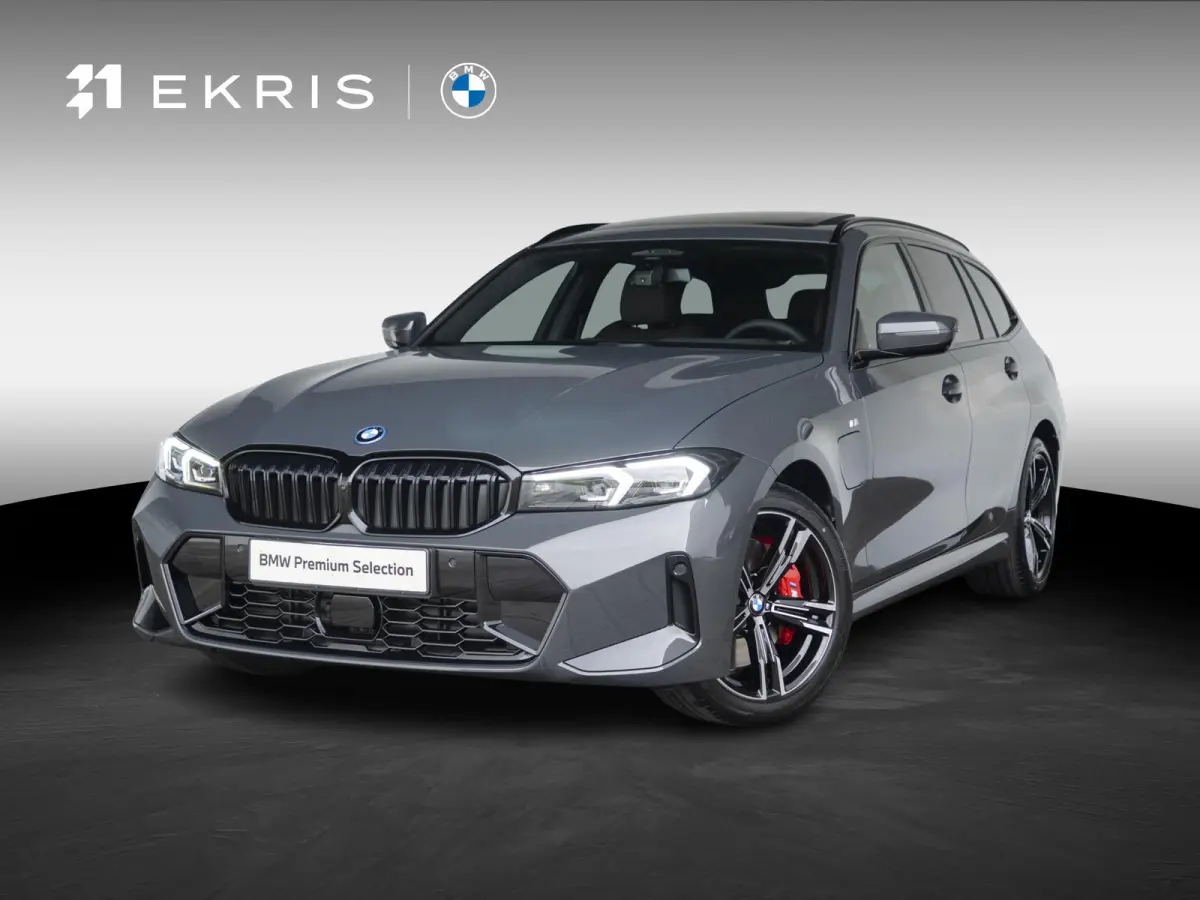 330e | M Sportpakket Pro | Driving Assistant Professional | Panoramadak | HIFI | 18 inch | Trekhaak