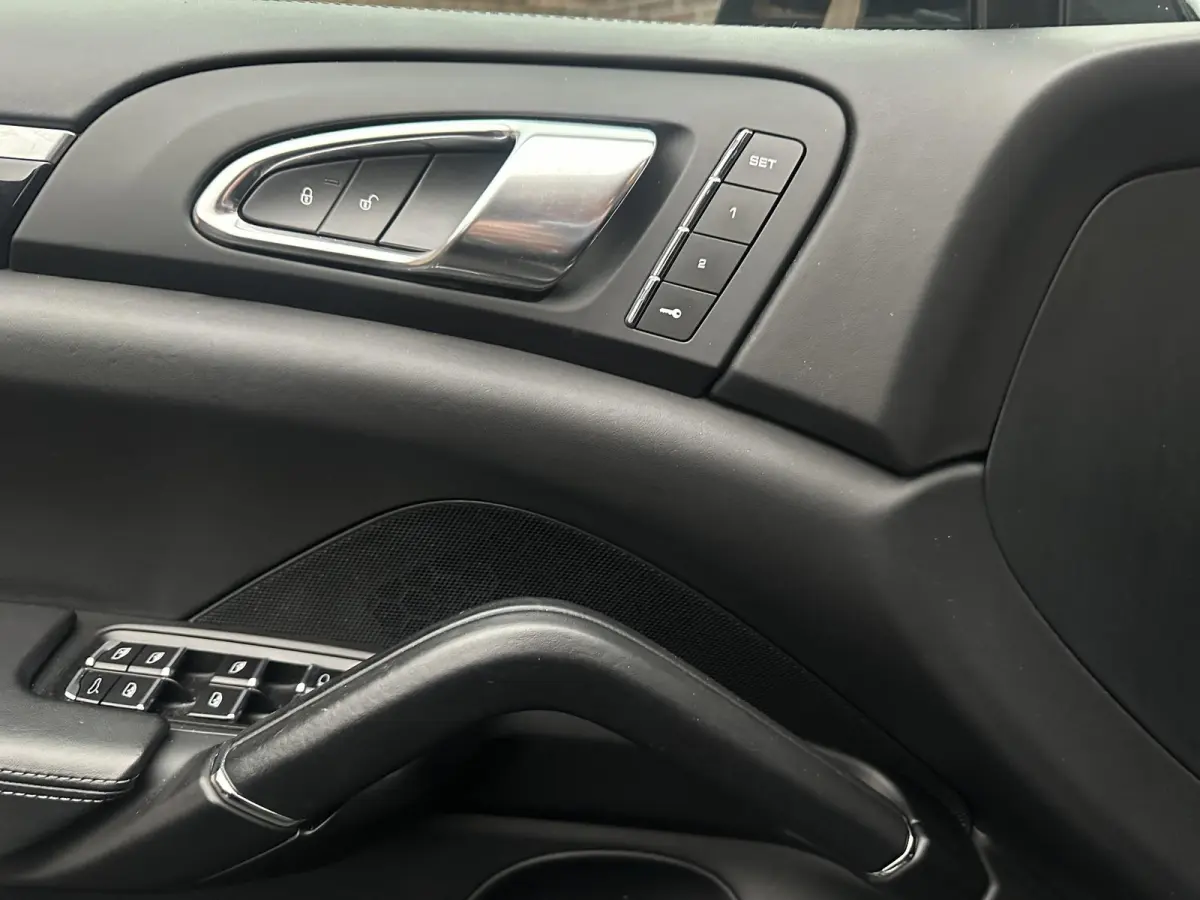 3.0 S E-Hybrid Pano| Bose | Memory