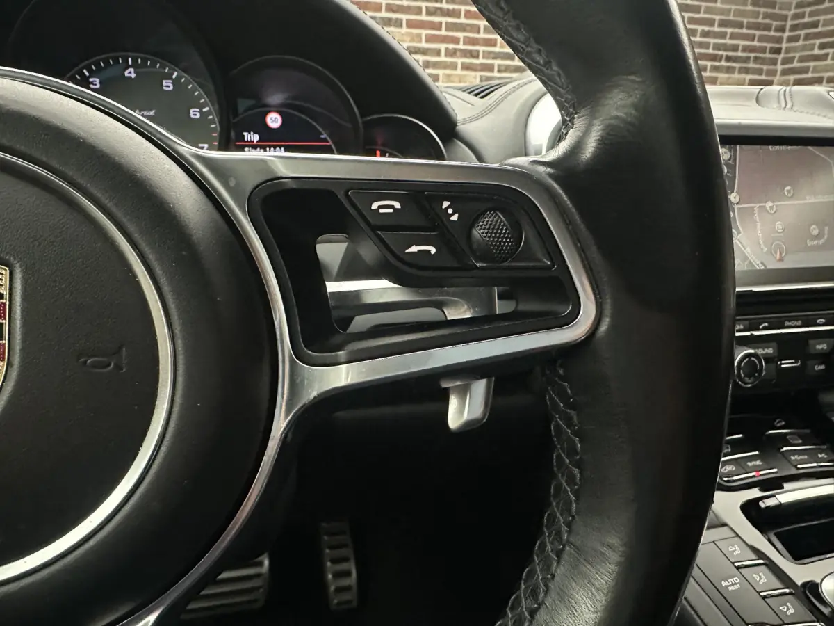3.0 S E-Hybrid Pano| Bose | Memory