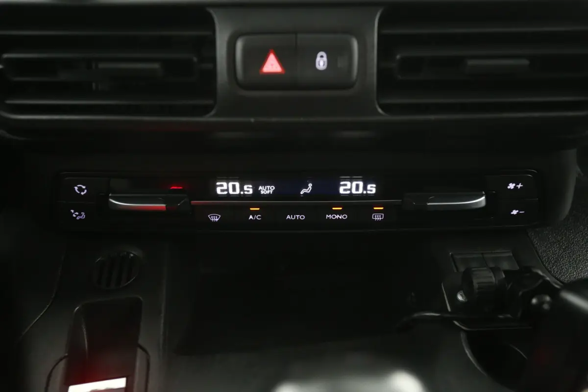 1.2 Turbo 111PK | Benzine | Clima | Cruise | Carplay | Parkeersens.