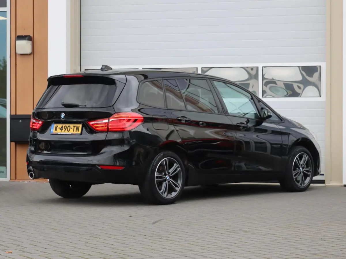 218i High Executive | Hoge zit