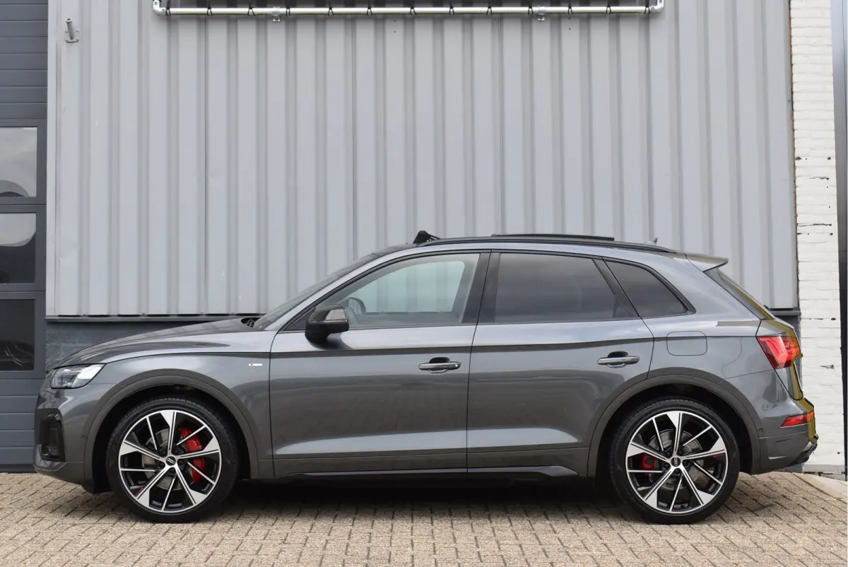 50 TFSI e S-Line 299 Pk Competition Pano Lucht Carbon Keyless Trekhaak Oled Matrix 21 Inch