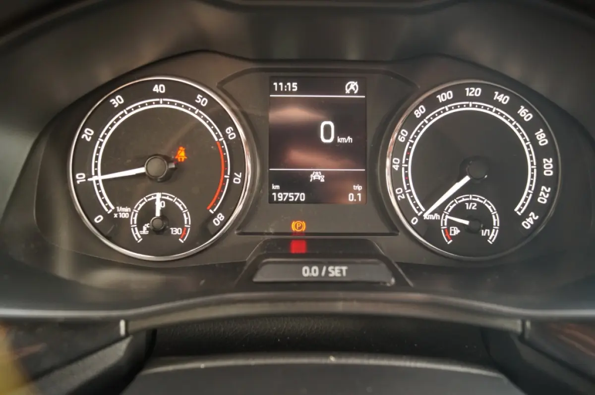 1.0 TSI 110pk Sport Business -NAVI-ECC-PDC-LED-