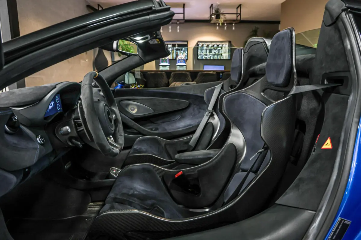 3.8 V8|Senna seats|PPF|Lift|Carbon|B&W