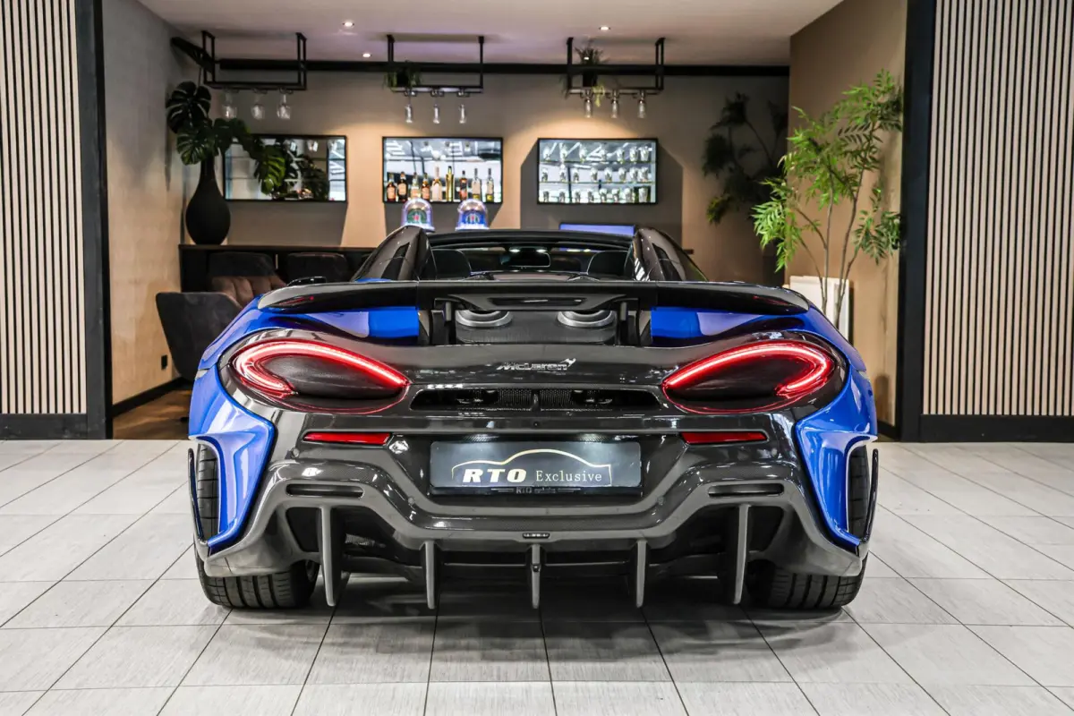 3.8 V8|Senna seats|PPF|Lift|Carbon|B&W