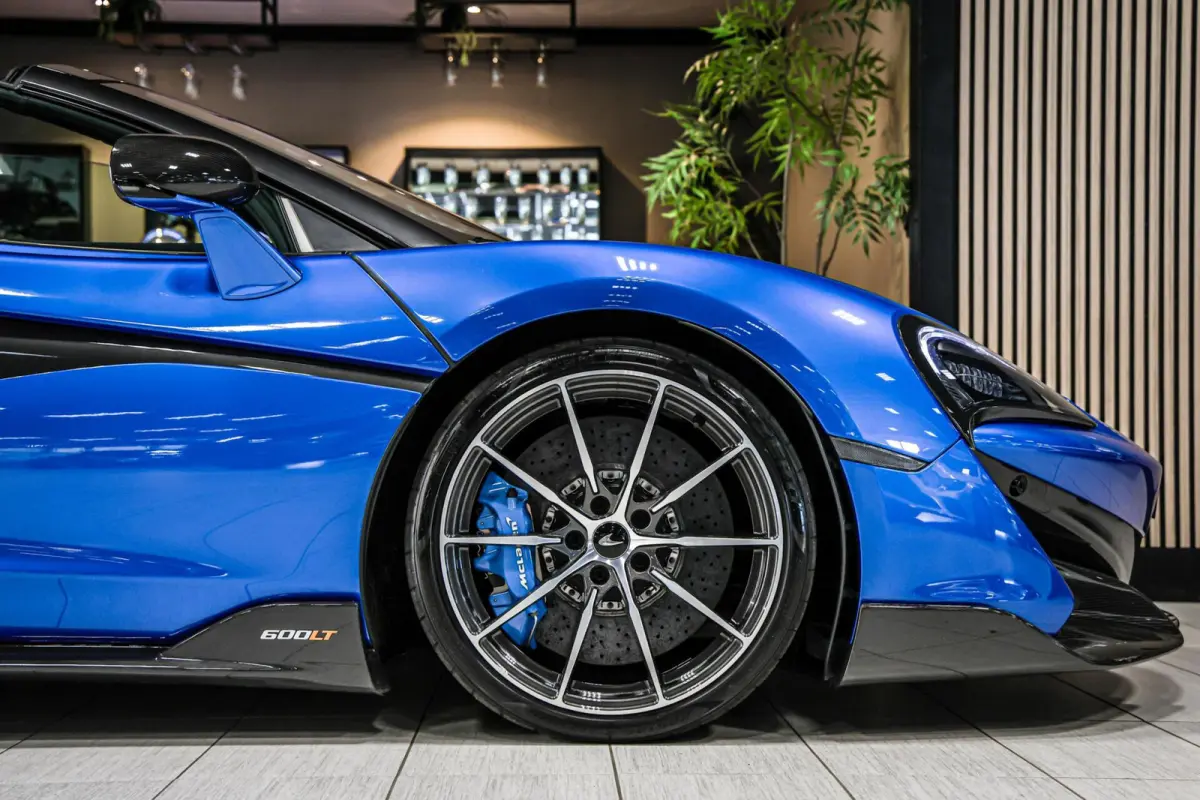 3.8 V8|Senna seats|PPF|Lift|Carbon|B&W