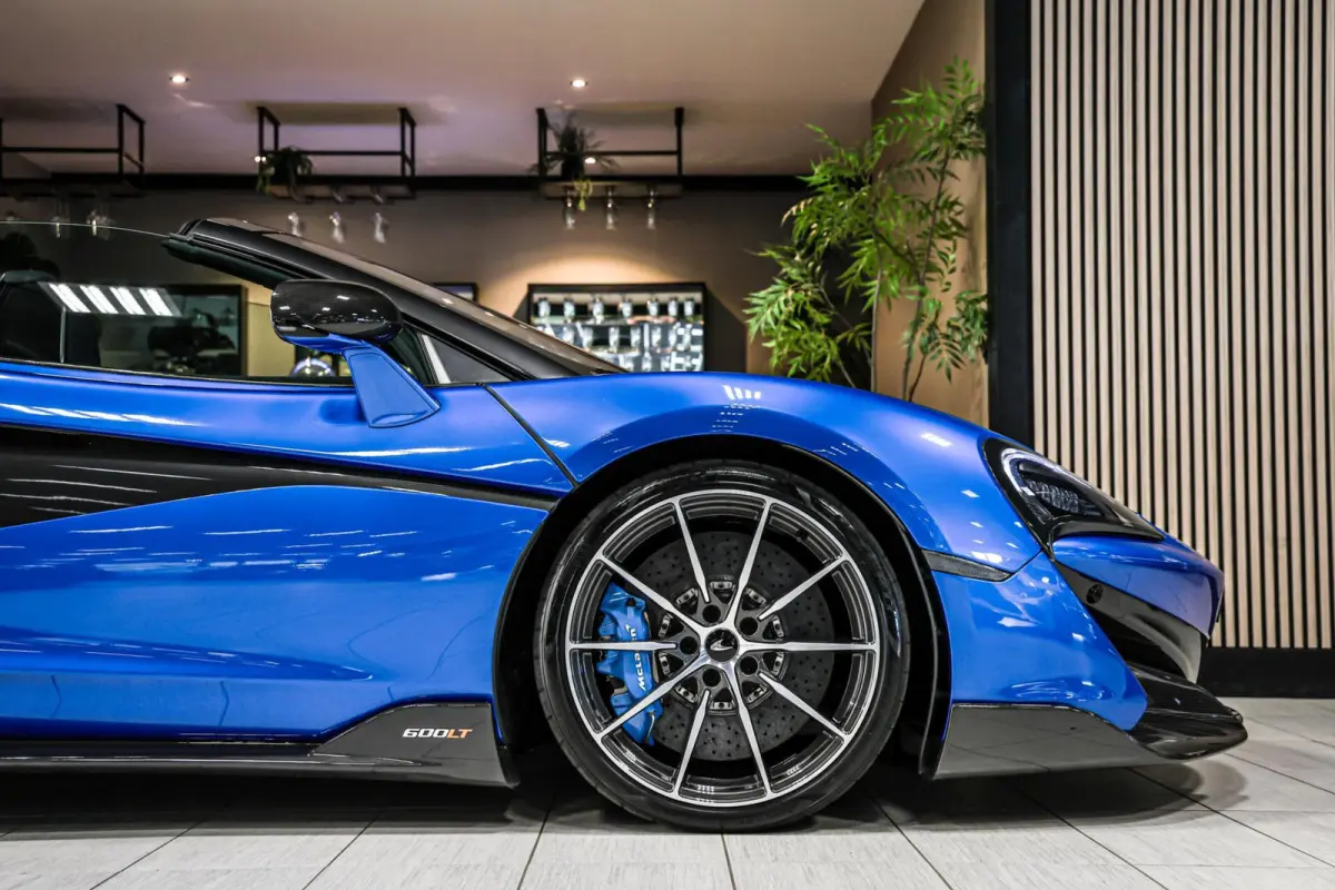 3.8 V8|Senna seats|PPF|Lift|Carbon|B&W