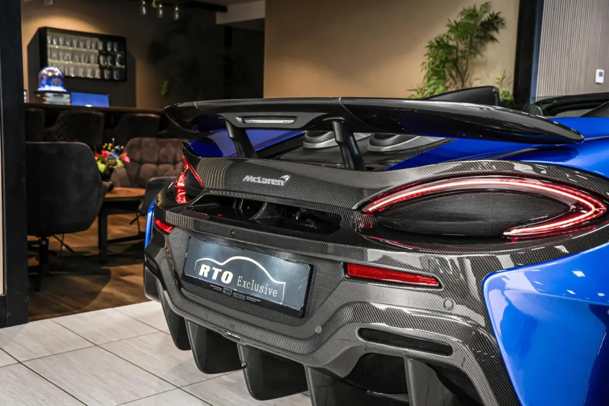 3.8 V8|Senna seats|PPF|Lift|Carbon|B&W