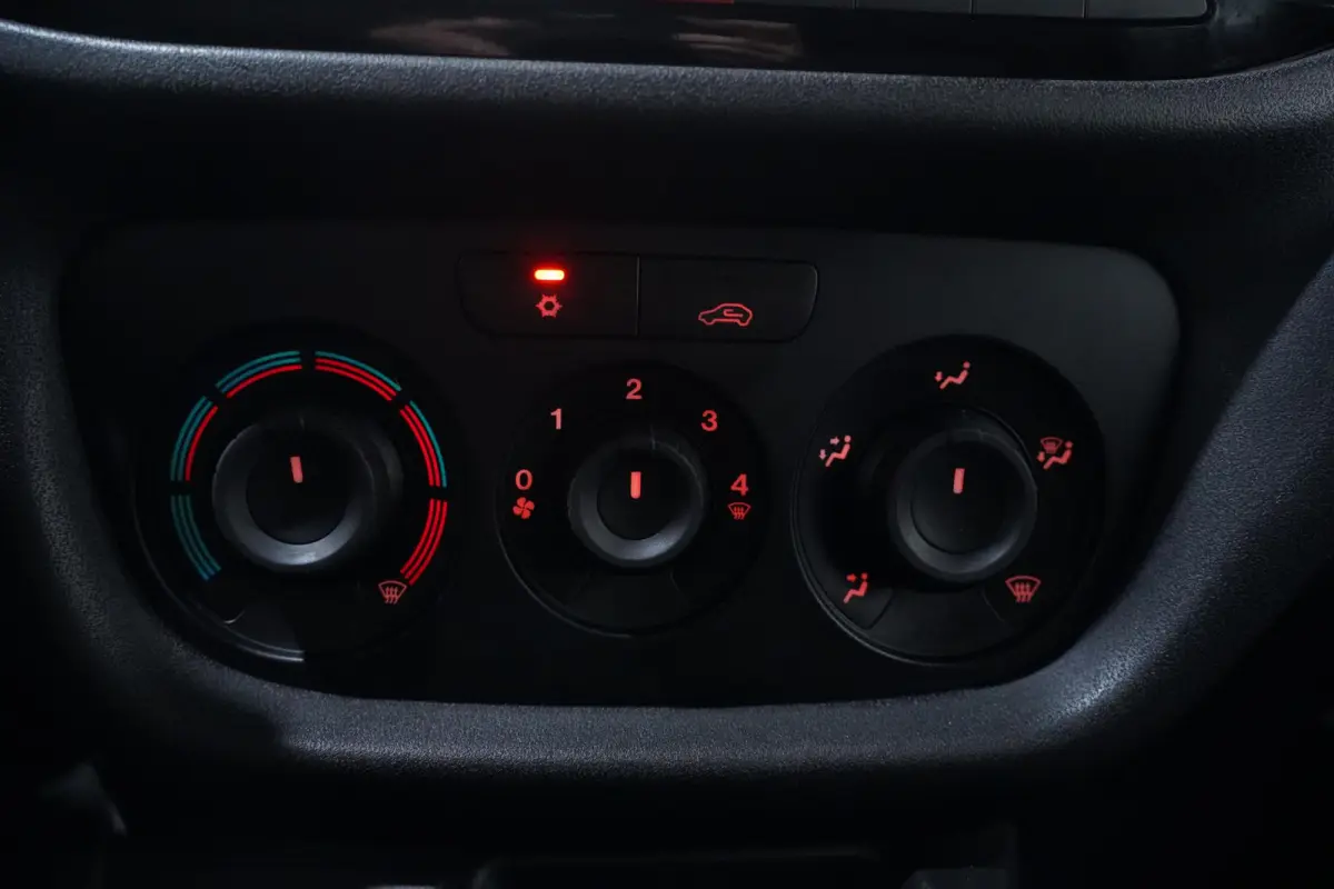 1.3 MJ 95 pk L1H1 SX Airco, Navi, 17" LMV Cruise Control, Elek. Pakket, NAP, PDC achter, 1e Eigenaar