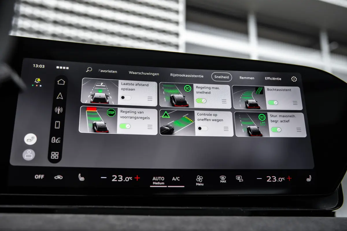 S edition | Adaptive air suspension | Adaptive cruise control | Audi sound system