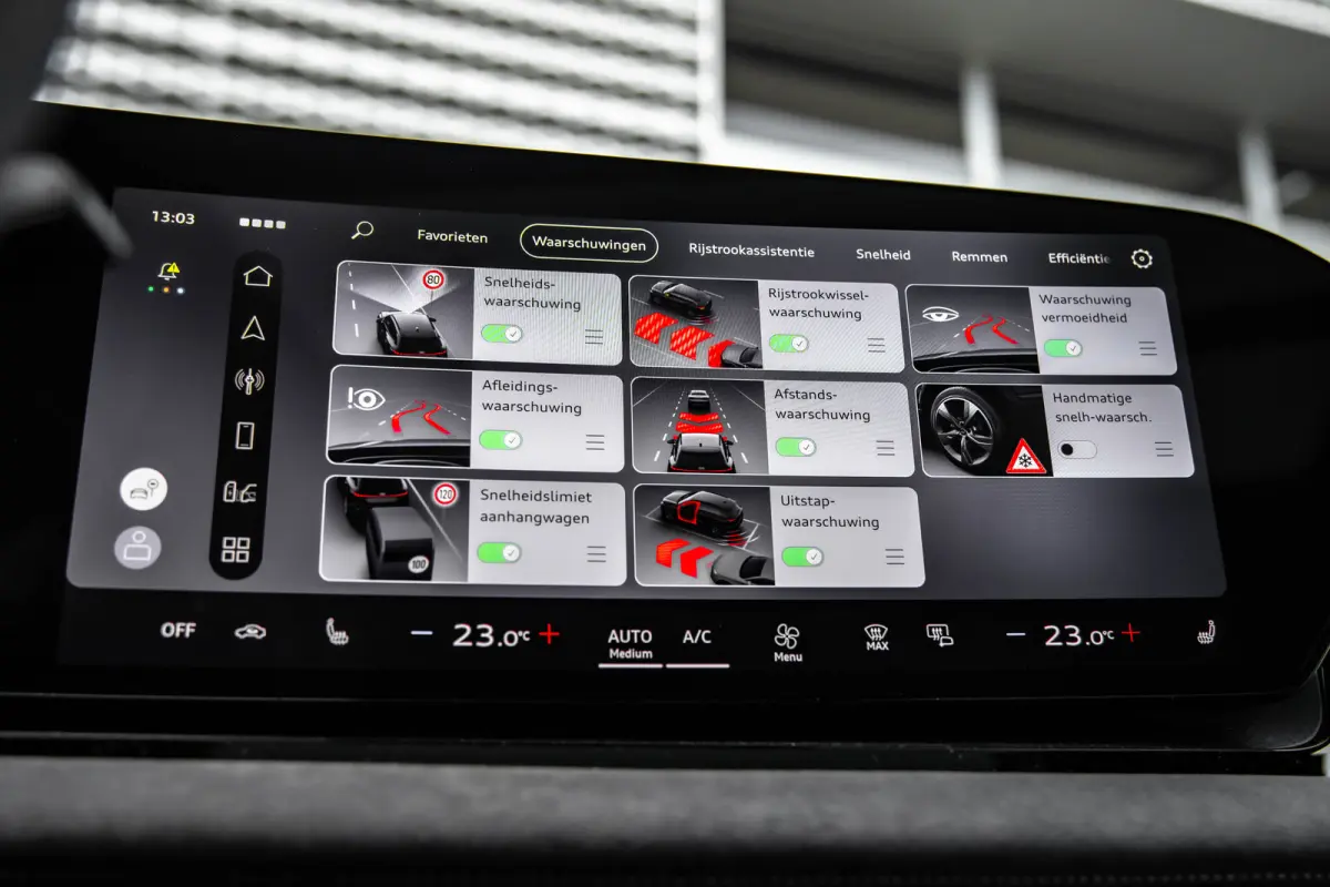 S edition | Adaptive air suspension | Adaptive cruise control | Audi sound system