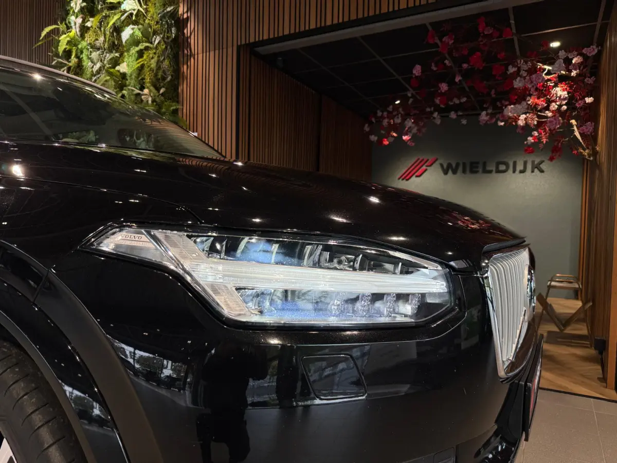 2.0 T8 Twin Engine AWD Inscription Panoschuifdak trekhaak