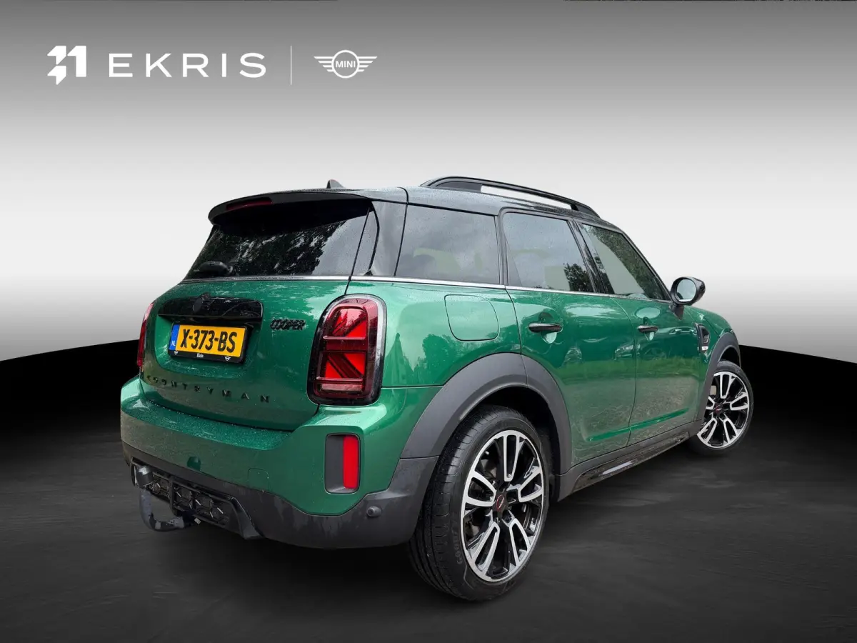 C | Rockingham GT | John Cooper Works Trim | 19" LM JCW Circuit Spoke | Elektrisch te openen en sluiten achterklep | Glazen panoramadak | Trekhaak