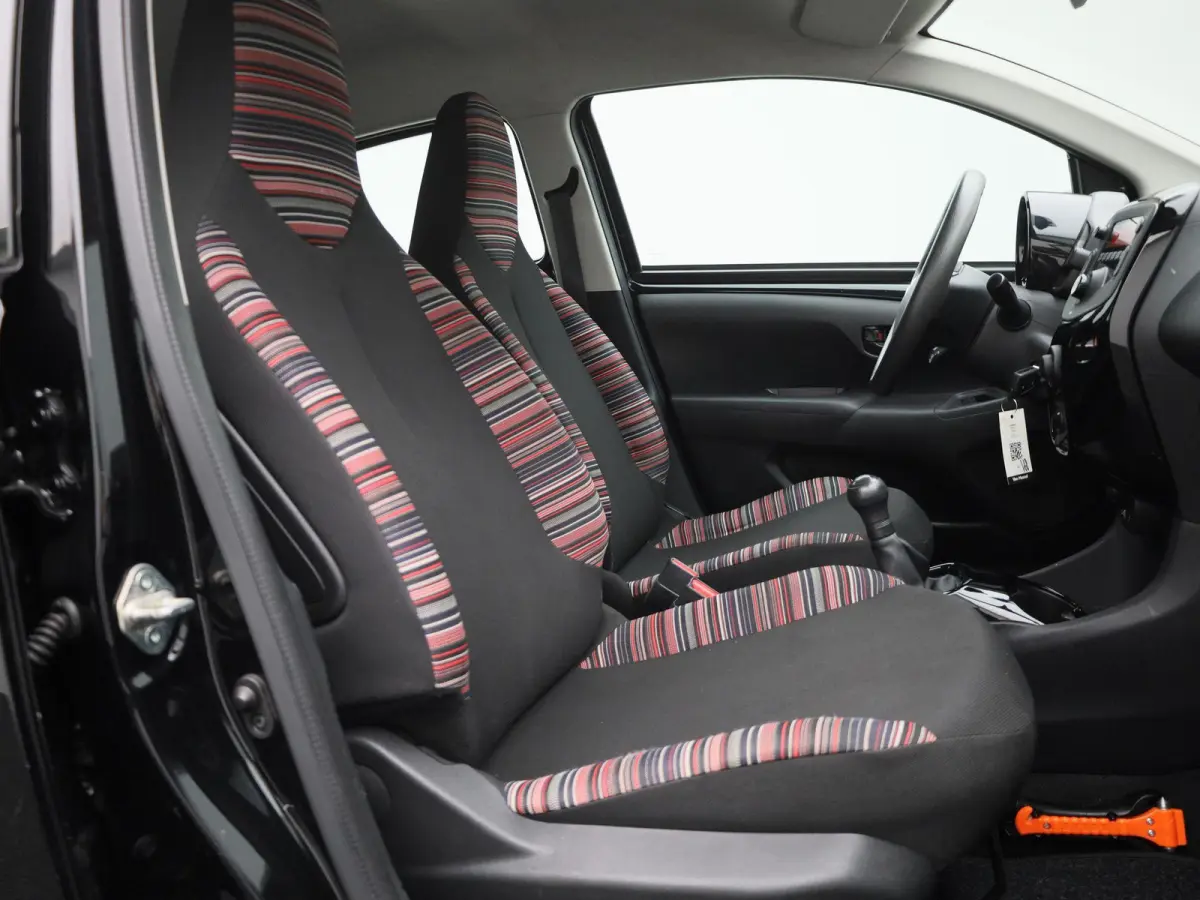 1.0 VTi Feel | AIRCO | BLUETOOTH | SPEED LIMITER | MULTIFUNCTIONEEL STUURWIEL |