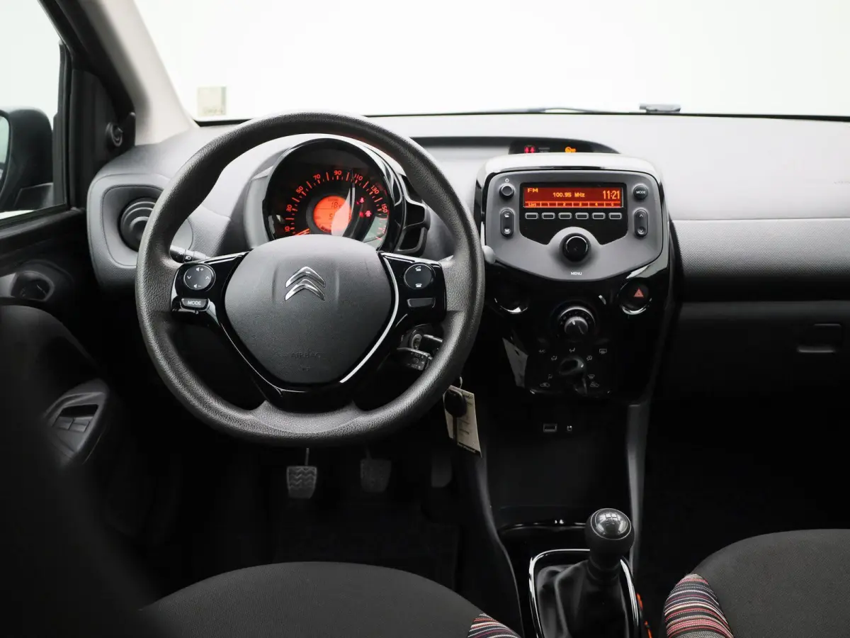 1.0 VTi Feel | AIRCO | BLUETOOTH | SPEED LIMITER | MULTIFUNCTIONEEL STUURWIEL |