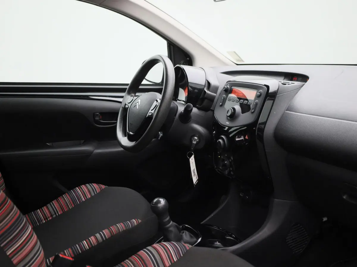 1.0 VTi Feel | AIRCO | BLUETOOTH | SPEED LIMITER | MULTIFUNCTIONEEL STUURWIEL |