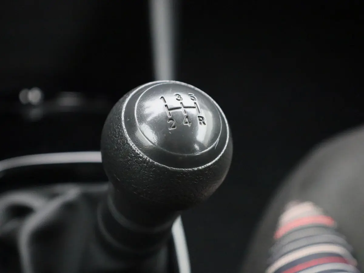1.0 VTi Feel | AIRCO | BLUETOOTH | SPEED LIMITER | MULTIFUNCTIONEEL STUURWIEL |